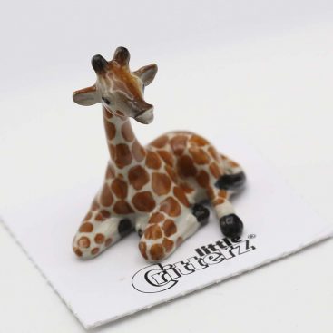 alexei giraffe family figurine